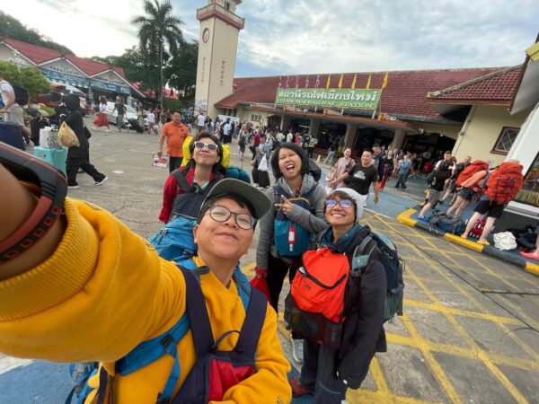 Traveling? Healing atau Escaping?