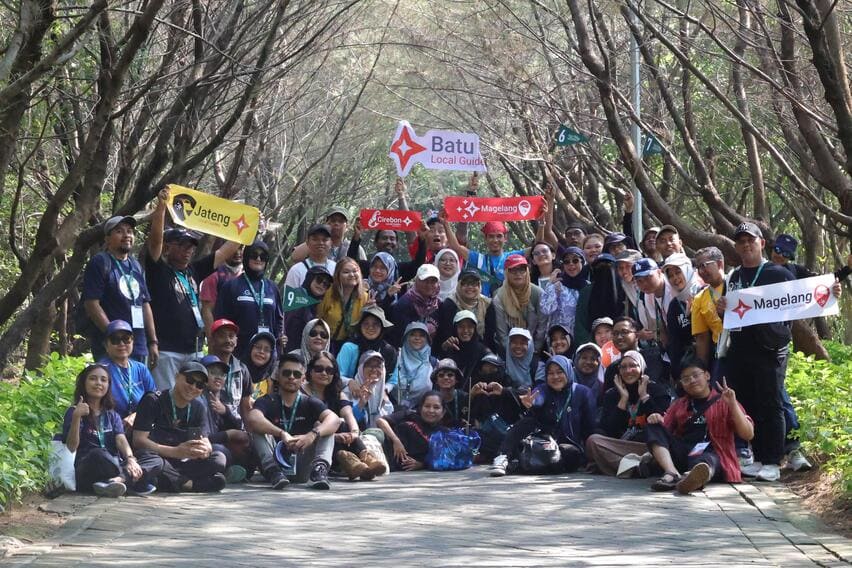 Komunitas Google Local Guides Surabaya Raya Ajak Peserta MUN 4 Eksplorasi Hutan Mangrove